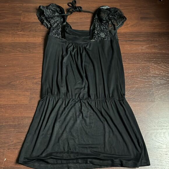 Black minidress  - Picture 3 of 3